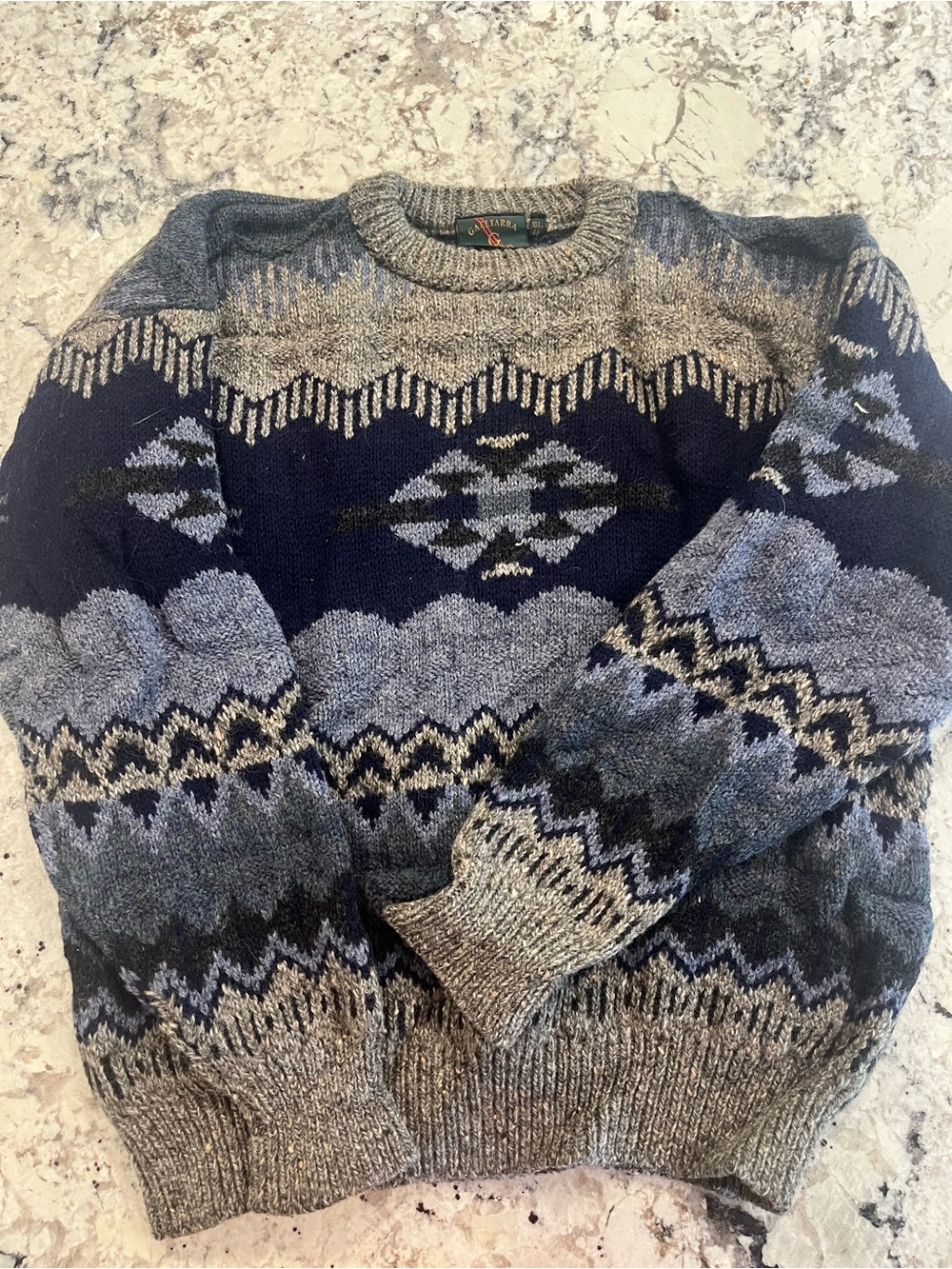 Men's Patterned Crewneck Sweater in Navy and Gray